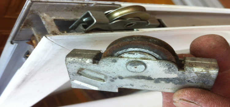 screen door roller repair in West Palm Beach